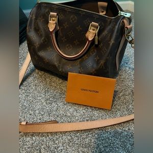 Louis Vuitton Speedy 30 Bandouliere in Classic Monogram